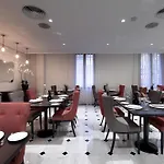 يوروستار كونكويستادور 4*