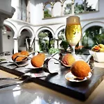 Hotel Eurostars Conquistador 4*