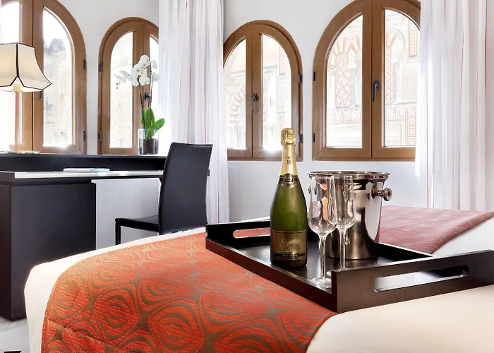 Отель Eurostars Conquistador