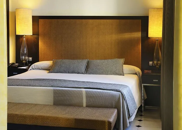 Eurostars Conquistador Отель