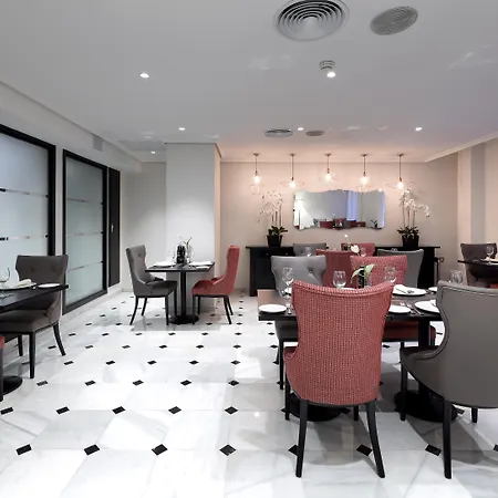 Eurostars Conquistador Отель